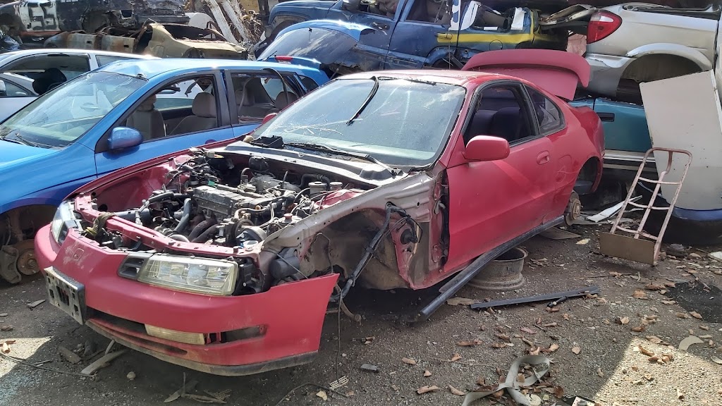 Tafts Auto Wreckers | car repair | 345 Raglan St, Brighton, ON K0K 1H0, Canada | 6134751334 OR +1 613-475-1334