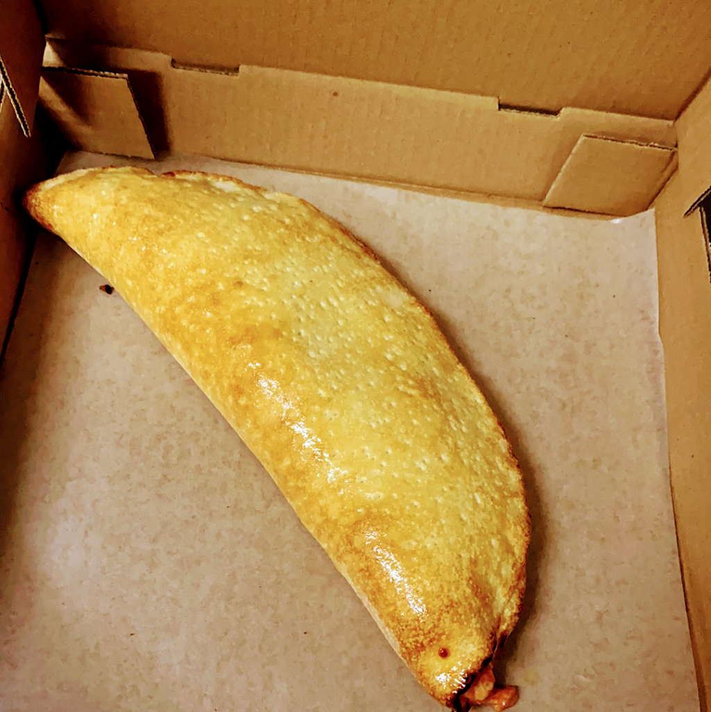Pizza 204 | 18 Kent Rd, Winnipeg, MB R2L 0X9, Canada | Phone: (204) 663-0983