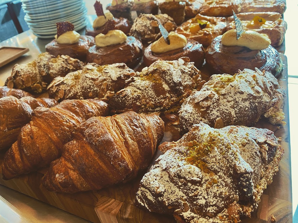 Coffee + Kitchen Restaurant | 4709 Canal Rd, Pender Island, BC V0N 2M1, Canada | Phone: (250) 629-3353