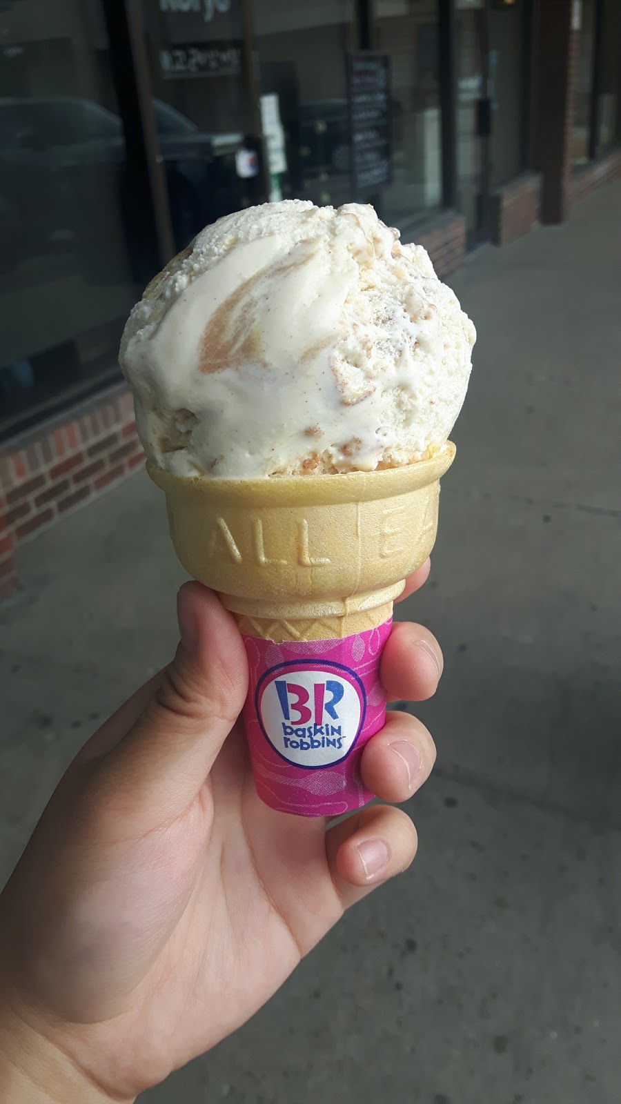 Baskin Robbins | Pickle Barrel Plaza, 5925 Leslie St, North York, ON M2H 1J8, Canada | Phone: (416) 494-1782