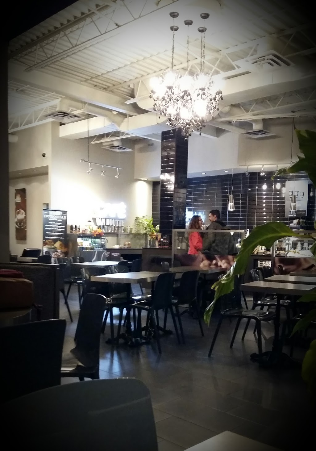 Café Van Houtte | 605 Rue Principale, Granby, QC J2G 2X9, Canada | Phone: (450) 776-1140