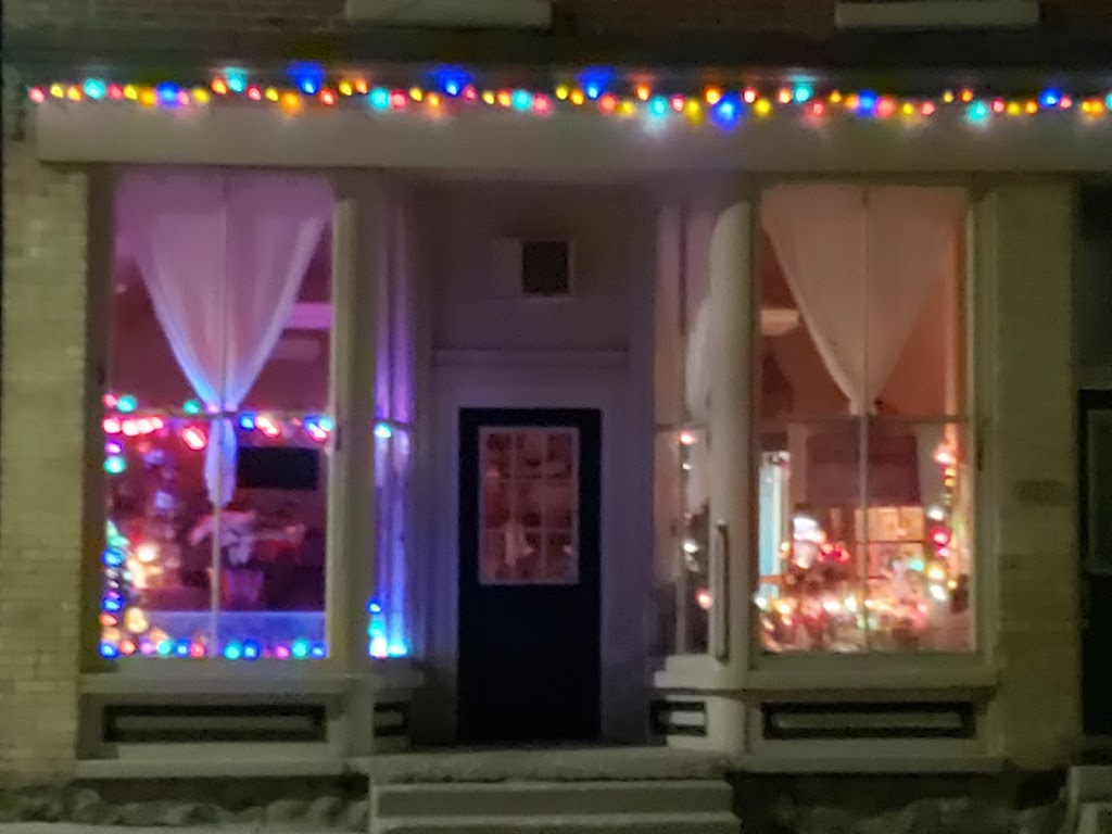 Little One Variety | 2040 Victoria St, Gorrie, ON N0G 1X0, Canada | Phone: (519) 335-5350