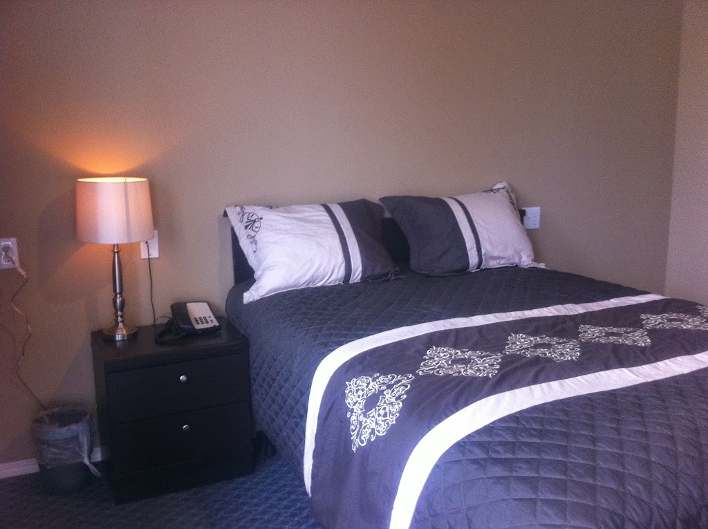 Voyageur Motel | 4035 45 St, Rocky Mountain House, AB T4T 1B1, Canada | Phone: (403) 845-3381
