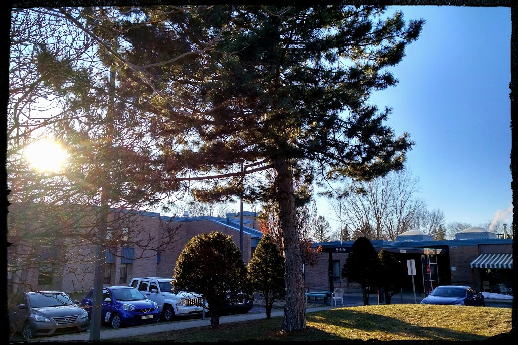 Centre DAccueil Montarville | 265 Bd Seigneurial O, Saint-Bruno-de-Montarville, QC J3V 2H4, Canada | Phone: (450) 461-2650