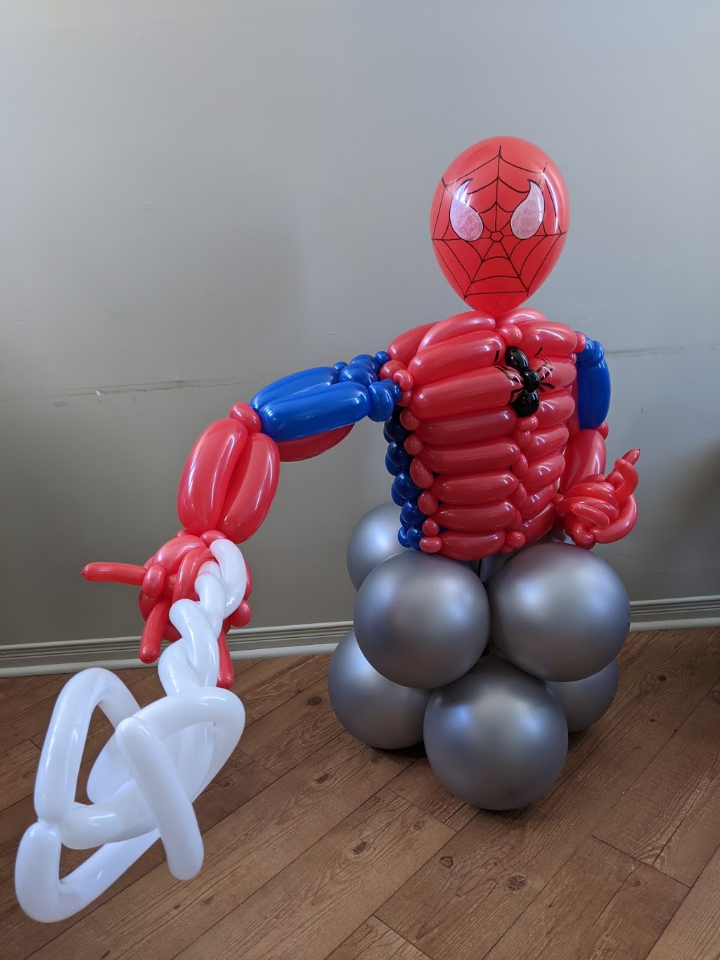Clown Confée-ti | 74 Rue de lAnse, LÉpiphanie, QC J5X 3R9, Canada | Phone: (450) 591-1217