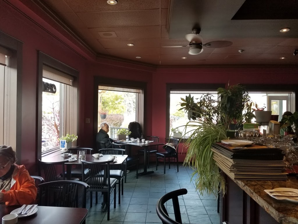 Golden Wok Buffet & Lounge | 16 Front St N, Orillia, ON L3V 4R5, Canada | Phone: (705) 326-1223
