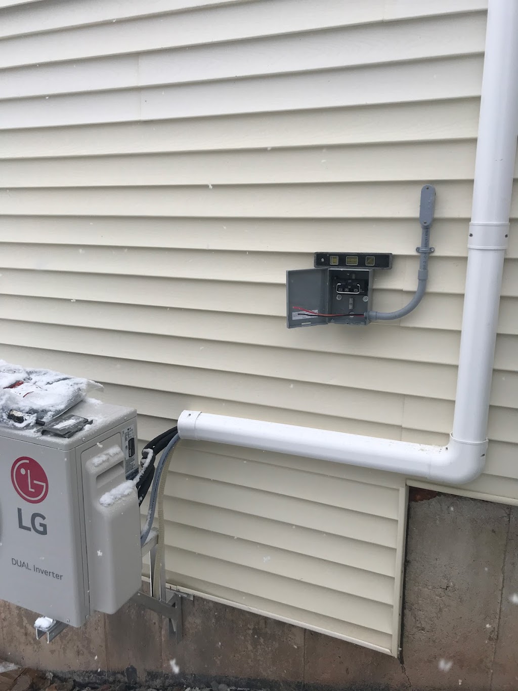 Davlin Electric | 23 Davlin Drive Porters Lake, Halifax, NS B3E 1H5, Canada | Phone: (902) 880-3674