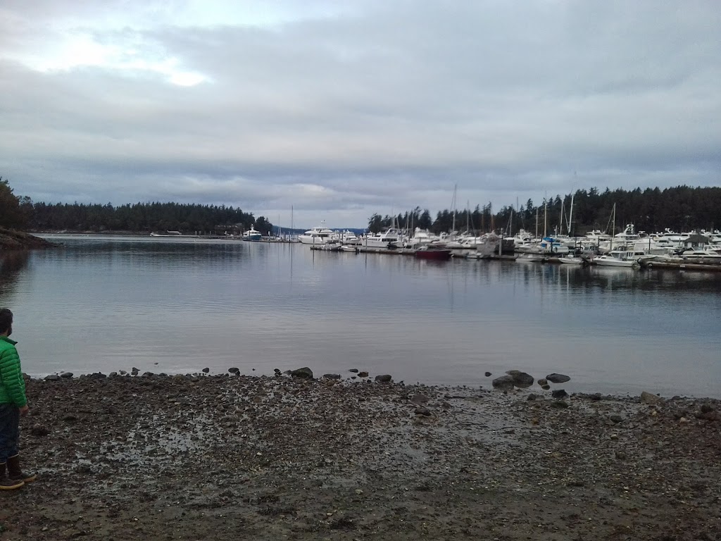 FHL | 614-698 University Rd, Friday Harbor, WA 98250, USA