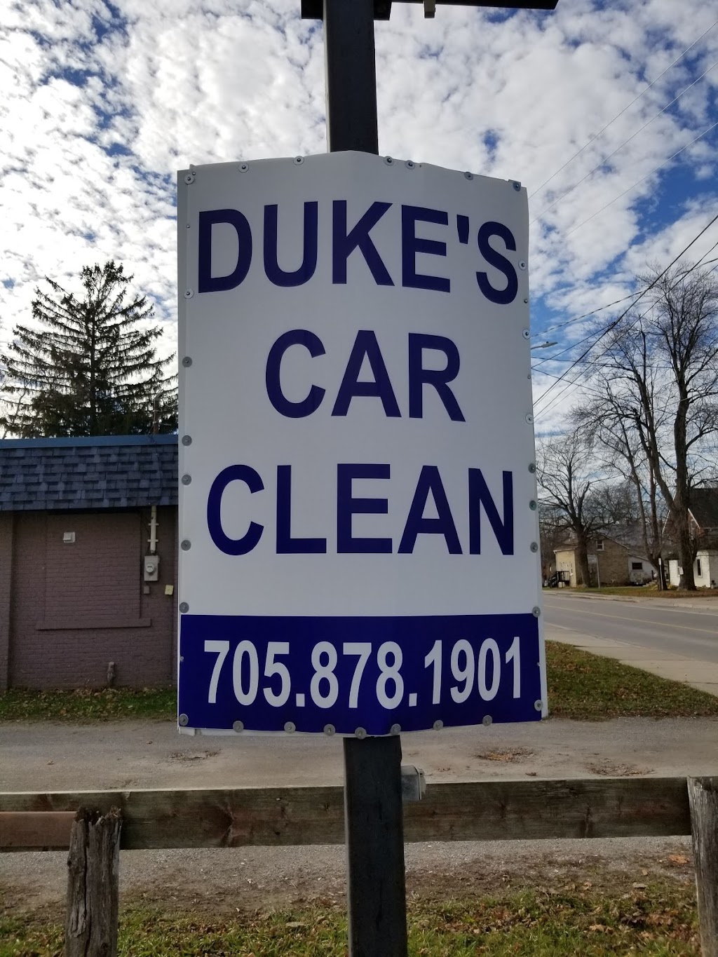 Dukes car cleaning | point of interest | 117 Queen St, Lindsay, ON K9V 1G7, Canada | 7058781901 OR +1 705-878-1901