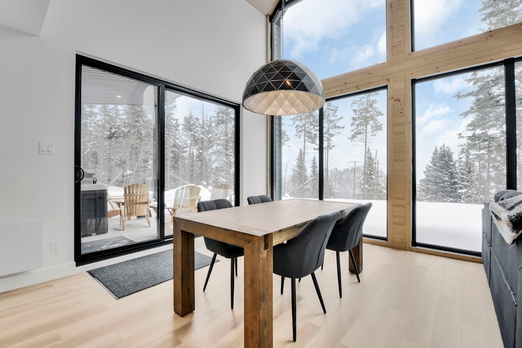 Chalet Le St-Urbain 3 location de chalet | 3 rue de la Montagne, Saint-Urbain, QC G0A 4K0, Canada | Phone: (418) 931-1806