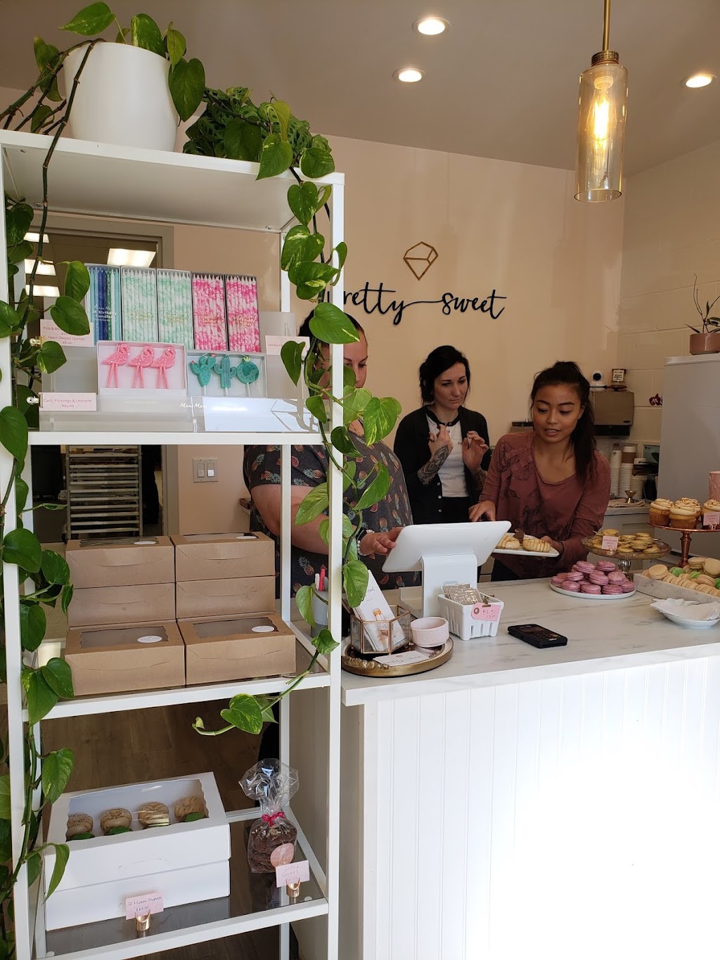 Pretty Sweet Bakeshop | 536 42 Ave SE, Calgary, AB T2G 1Y6, Canada | Phone: (587) 356-1225