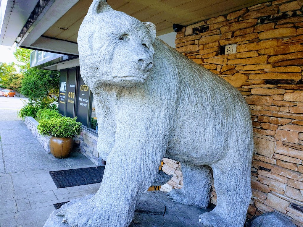 The Great Bear Pub | 5665 Kingsway, Burnaby, BC V5H 2G4, Canada | Phone: (604) 433-2388