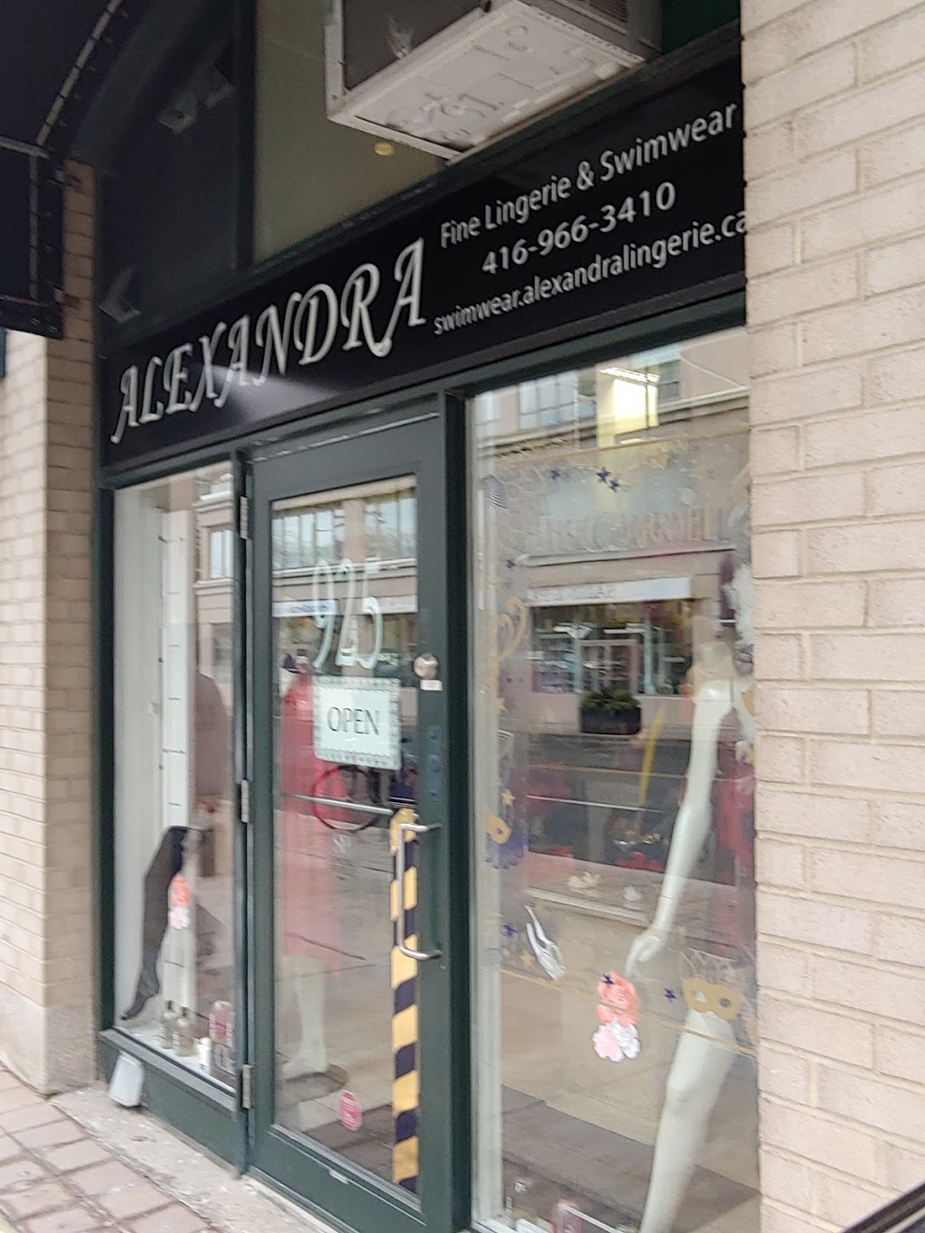 Alexandra Fine Lingerie & Swimwear | 925 Yonge St, Toronto, ON M4W 2H2, Canada | Phone: (416) 966-3410