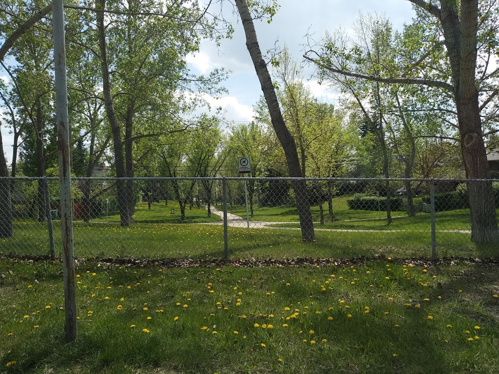 Dalhousie Area 1 Off Leash Dog Park | 6008 Dalford Rd NW, Calgary, AB T3A 1L2, Canada