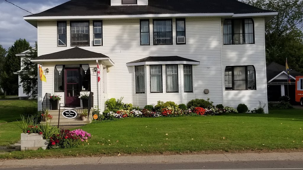 The White Manor On Main | 209 Main St, Chipman, NB E4A 1X3, Canada | Phone: (506) 261-4189