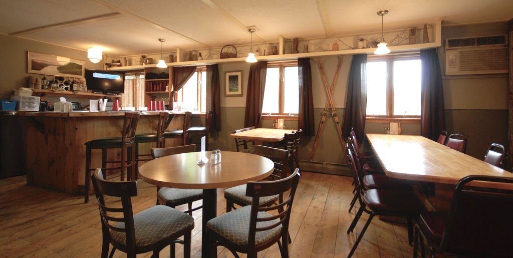 The Gap Pub & Grill | 280 VT-5A, Orleans, VT 05860, USA | Phone: (802) 525-4187