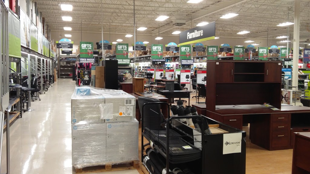 Staples | 245 Strasburg Rd, Kitchener, ON N2E 3W7, Canada | Phone: (519) 571-7420