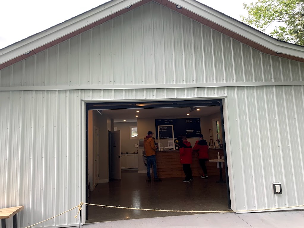 Lake Bottom Cider | 4490 Boundary Rd, Chilliwack, BC V2R 5J3, Canada | Phone: (672) 514-1006