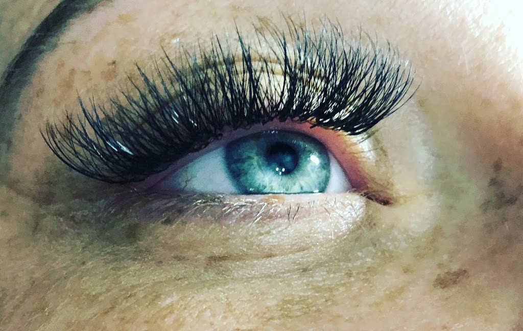 Lash Shack Victoria | 3171 Woodpark Dr, Victoria, BC V9C 1P2, Canada | Phone: (250) 884-9311