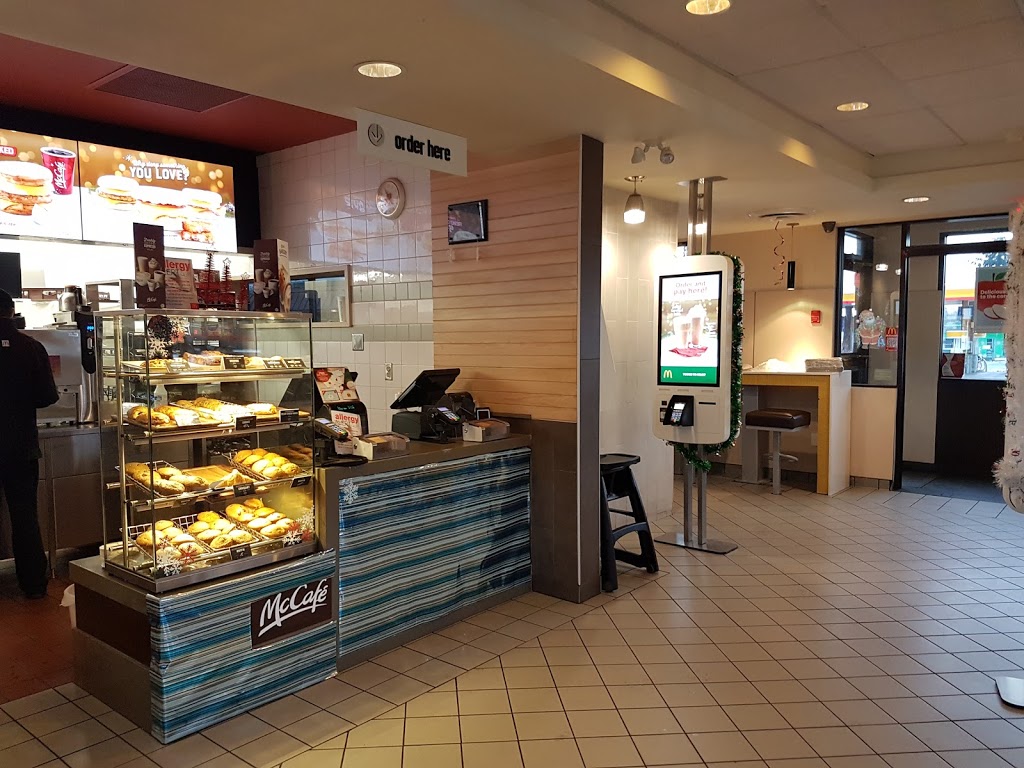 McDonalds | 193 Nicol St, Nanaimo, BC V9R 4T1, Canada | Phone: (250) 754-5123