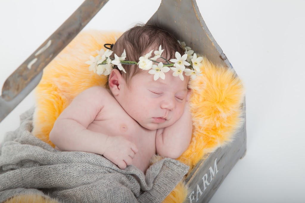 Rewind Photography | 1402 Harmsworth Square, Oakville, ON L6H 3E7, Canada | Phone: (647) 833-4334