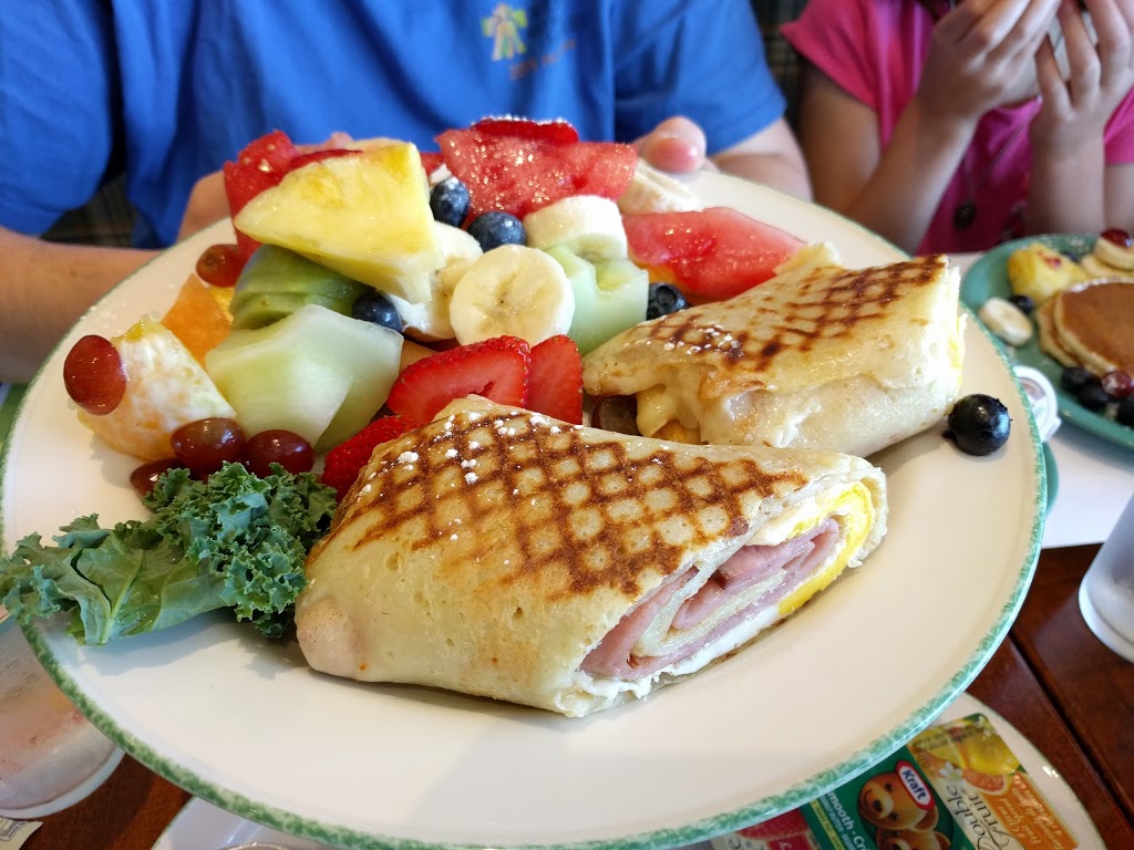 Cora Breakfast and Lunch | 1209 Boulevard Curé-Labelle, Sainte-Rose, QC H7L 5R7, Canada | Phone: (450) 624-1919