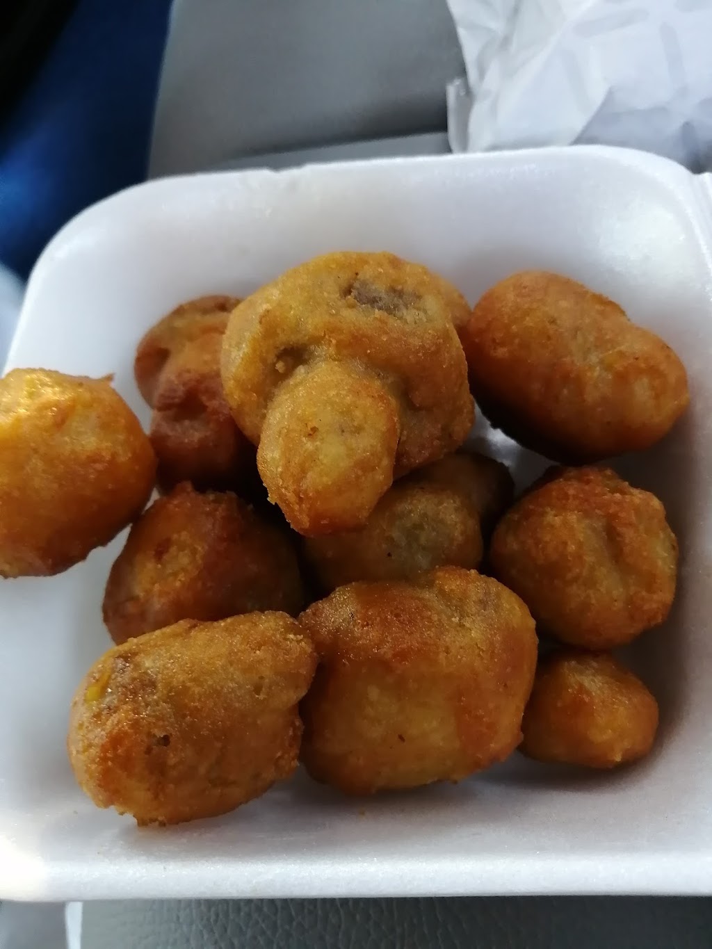 Greg Nadins Burger Shack | Highway 244 &, Hwy 3, Manitou, MB R0G 1G0, Canada | Phone: (204) 242-2778