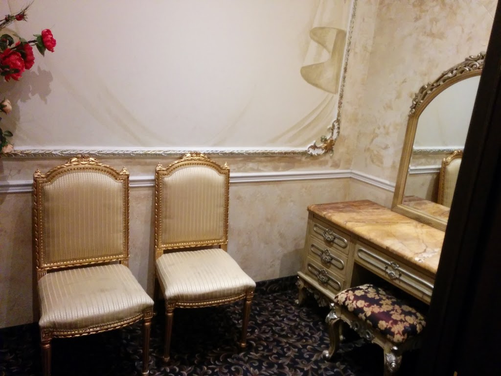 Queen Palace Banquet Hall | 1173 Brimley Rd, Scarborough, ON M1P 3G5, Canada | Phone: (416) 844-0000