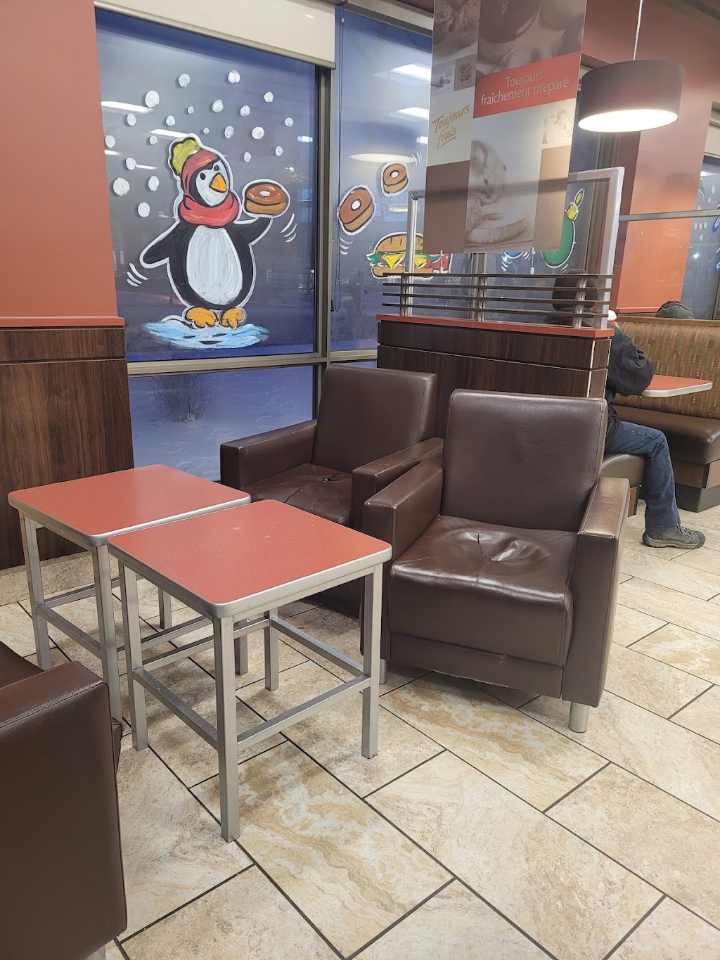 Tim Hortons | 3838 Bd de la Côte Vertu, Saint-Laurent, QC H4R 1P8, Canada | Phone: (514) 334-5222