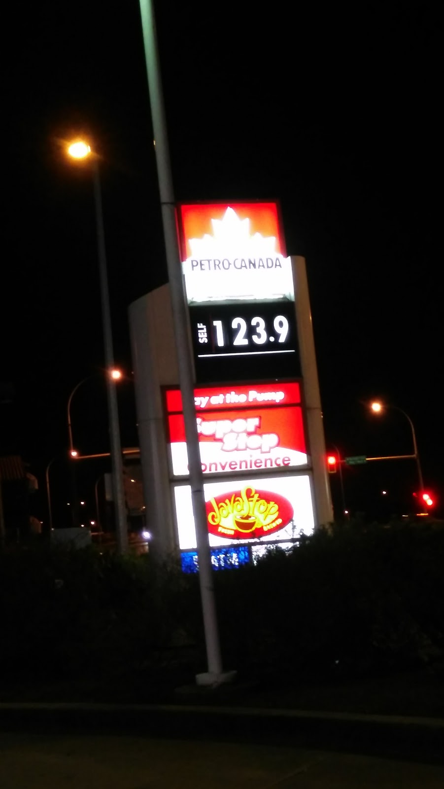 Petro-Canada | 2096 Clearbrook Rd, Abbotsford, BC V2T 2X2, Canada | Phone: (604) 852-1950