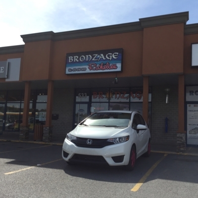 Bronzage Richelieu | 533 Bd Richelieu, Richelieu, QC J3L 4Y3, Canada | Phone: (450) 658-8999