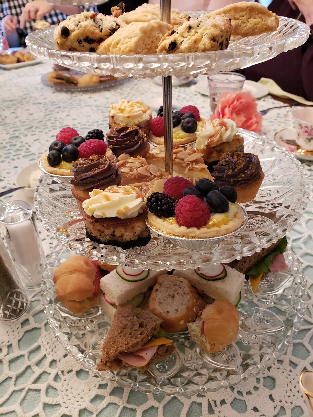 The Ole Farmhouse Café | Rosenort, MB R0G 1W0, Canada | Phone: (204) 746-3333