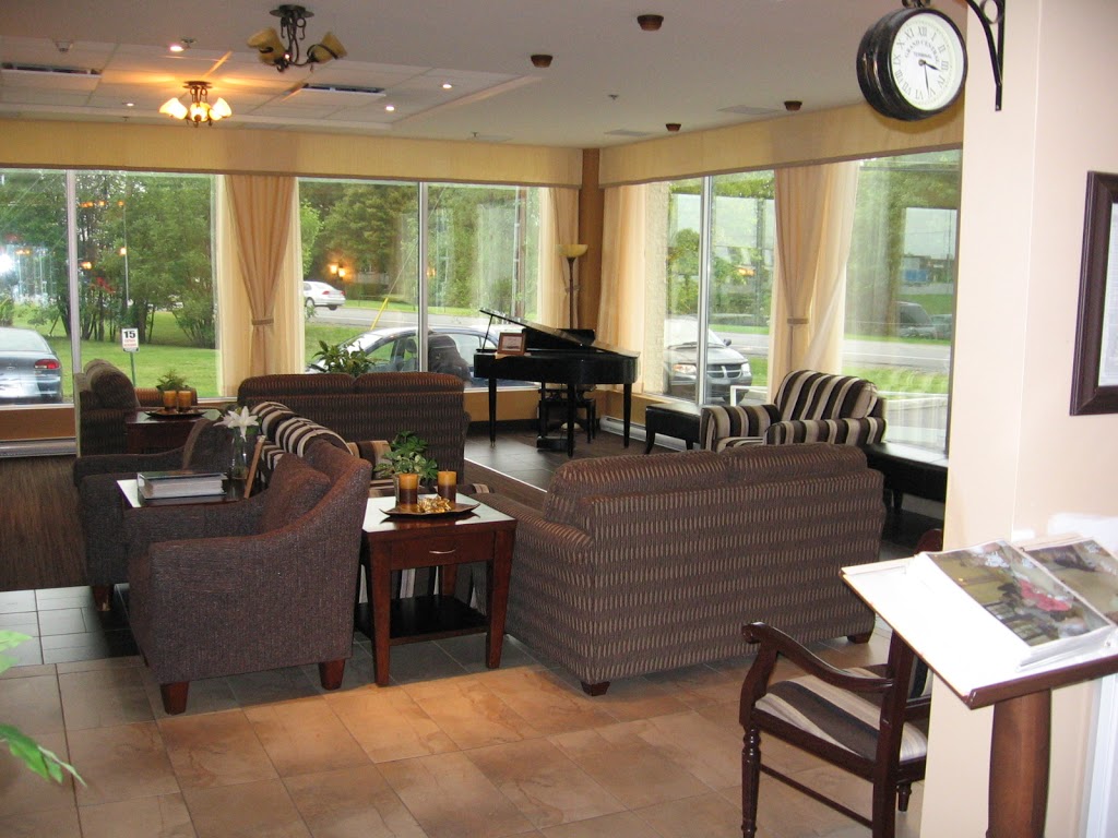 Résidence Le St-Charles | 2025 Boulevard Hébert, Salaberry-de-Valleyfield, QC J6S 5Y4, Canada | Phone: (450) 377-2055
