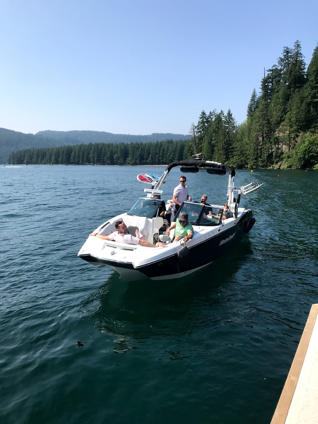 Lakeside | 3175 Columbia Valley Hwy, Cultus Lake, BC V2R 5A3, Canada | Phone: (604) 819-1544