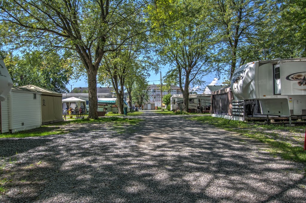 Camping Te Pee | 250 Rue Principale, Saint-Zotique, QC J0P 1Z0, Canada | Phone: (450) 267-9843