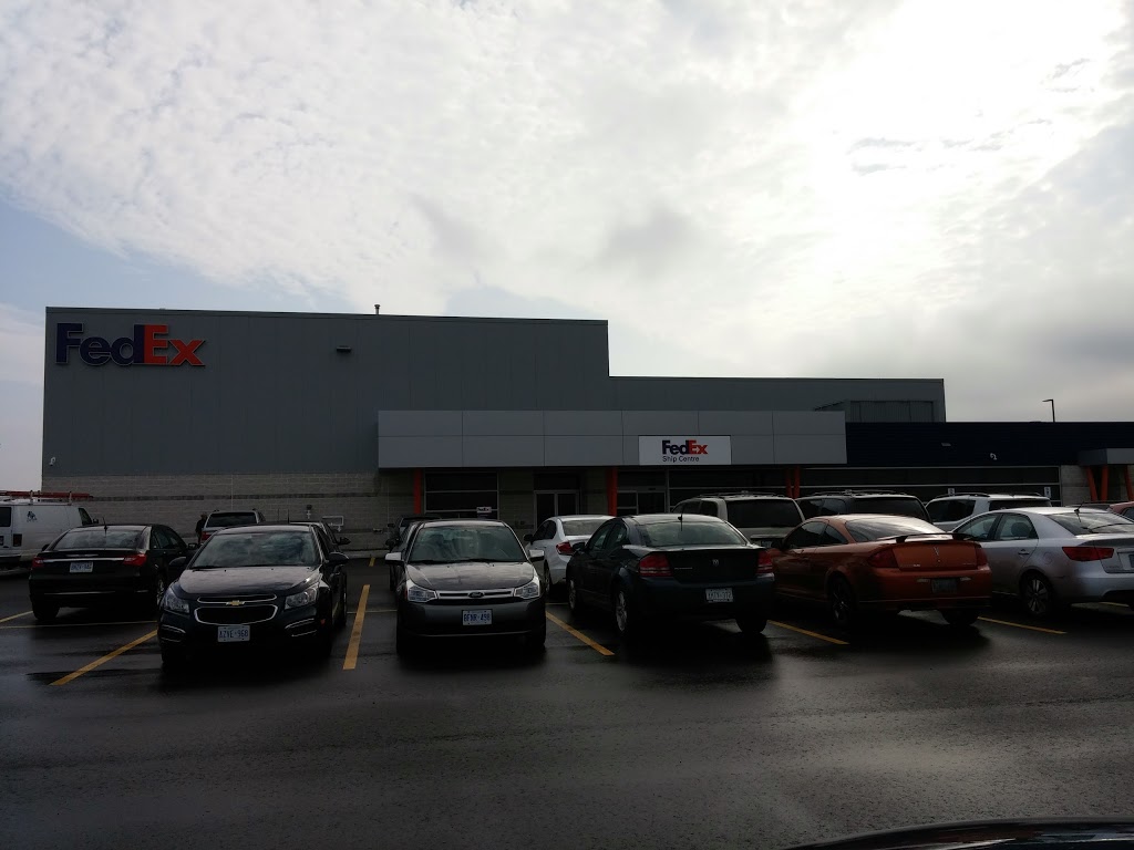 FedEx Ship Centre - 3480 Wheelton Dr, Windsor, ON N8W 0A7, Canada