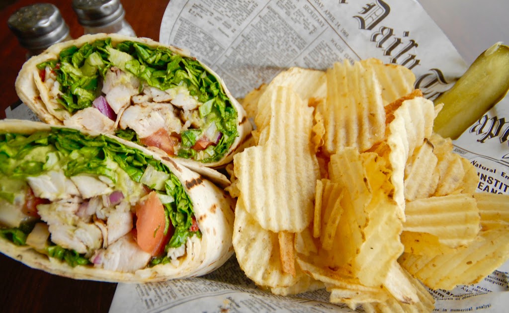 Tavern on the Hill | 1724 E Main St, Newport, VT 05855, USA | Phone: (802) 334-9006