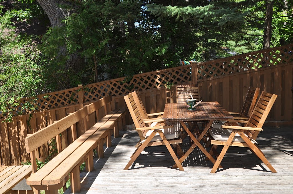 Sunnyside Cottage Rental, Grand Bend | 28 Woodward Ave, Grand Bend, ON N0M 1T0, Canada | Phone: (905) 464-8778