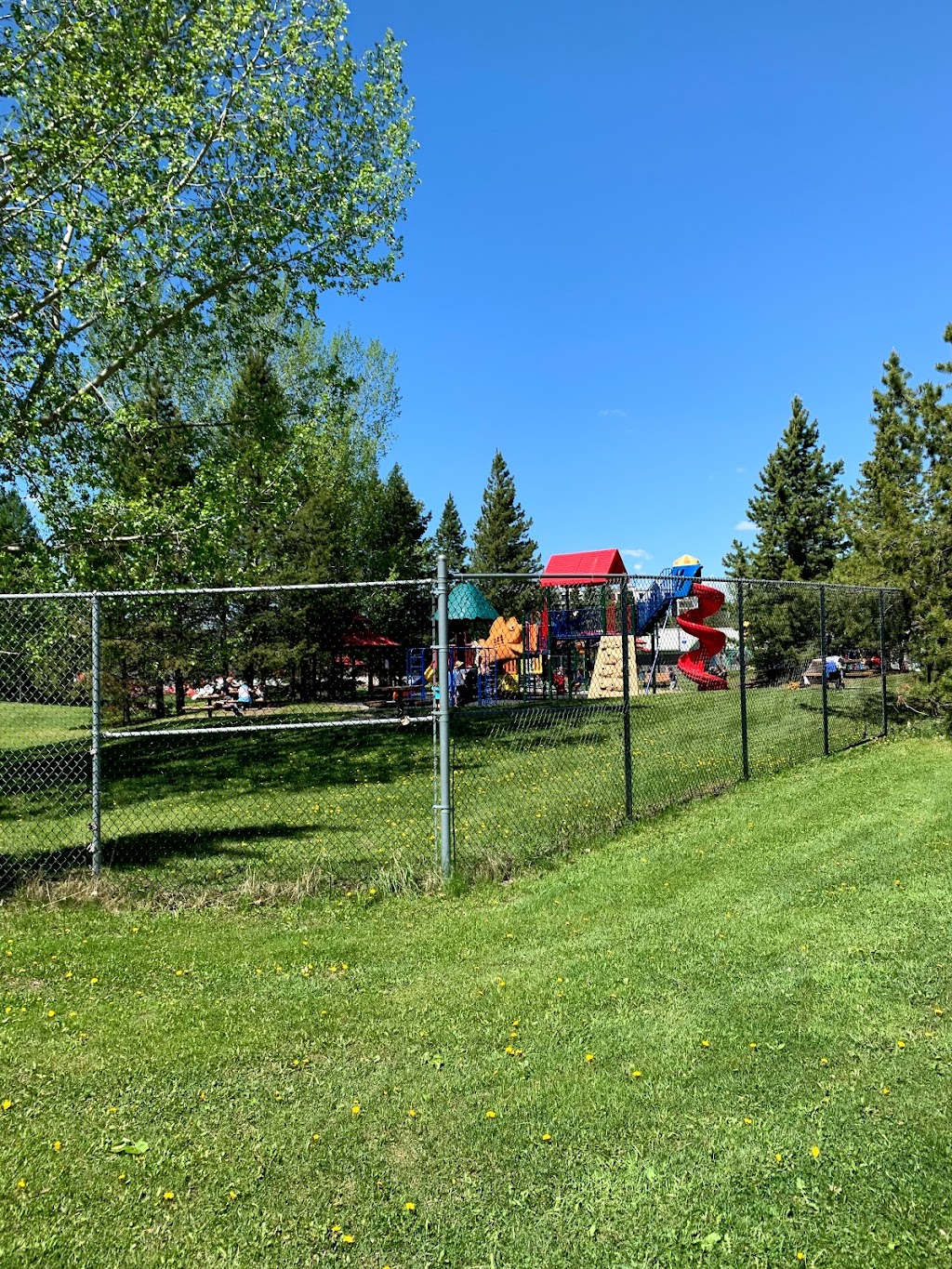 Woodlands Water Play Park presented by RE/MAX | 165 Sturgeon Rd, St. Albert, AB T8N 3G1, Canada | Phone: (780) 459-1553