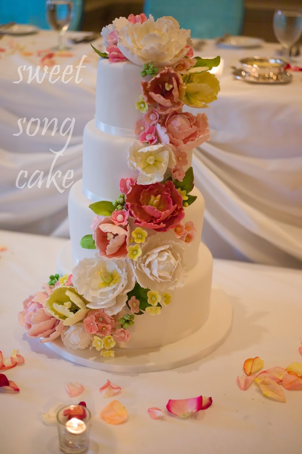 Sweet Song Cake | 624 Silver Spruce Way, Kanata, ON K2M 0L2, Canada | Phone: (613) 290-0349