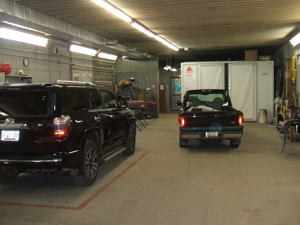 Arndts Doug Auto Body | 29 Elm St, Drayton, ON N0G 1P0, Canada | Phone: (519) 638-5512