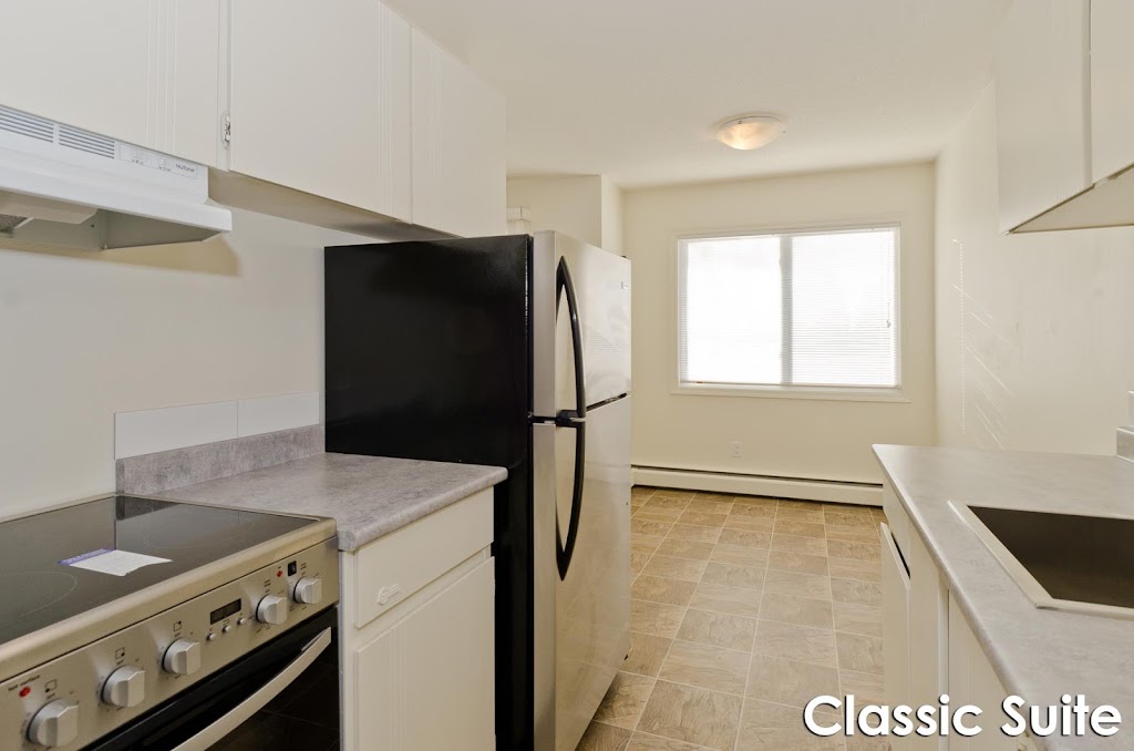 Lakeside Estates | 5334 Lakeview Dr SW, Calgary, AB T3E 5R9, Canada | Phone: (403) 531-9129