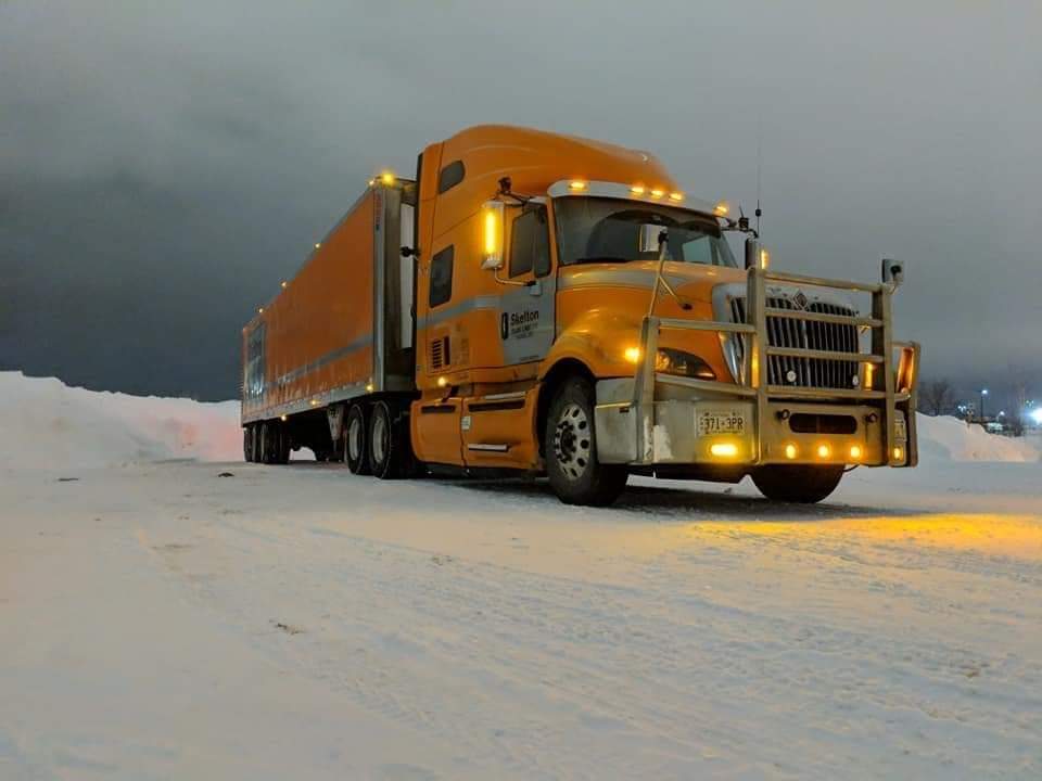 Skelton Truck Lines Ltd | moving company | 2510 Davis Dr, Sharon, ON L0G 1V0, Canada | 9058956688 OR +1 905-895-6688