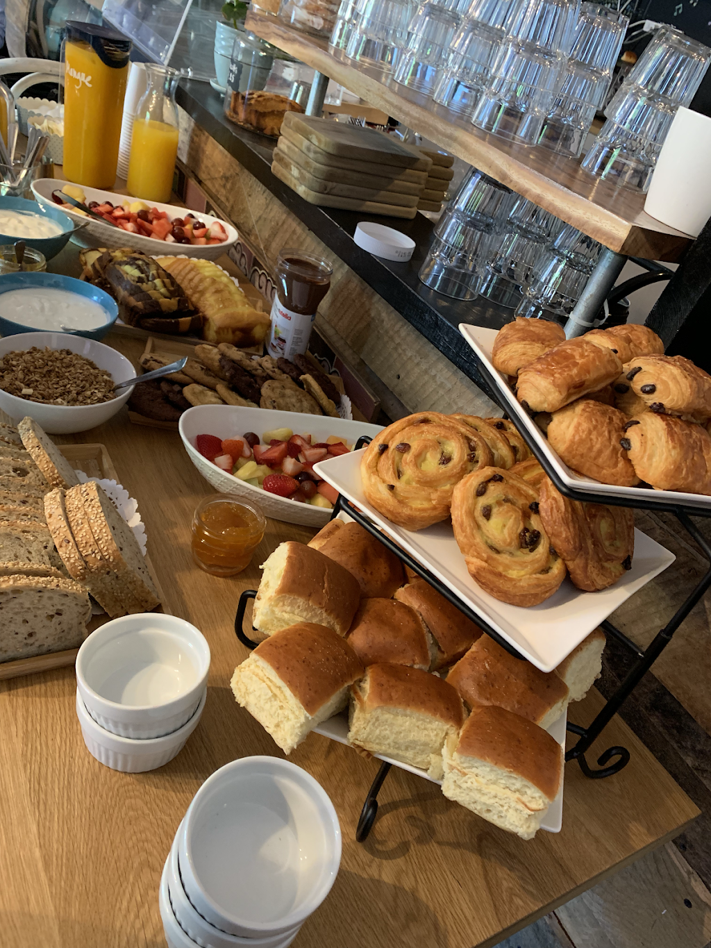 Zoha Café | 1132 Rue Ontario E, Montréal, QC H2L 1R1, Canada | Phone: (438) 526-7659