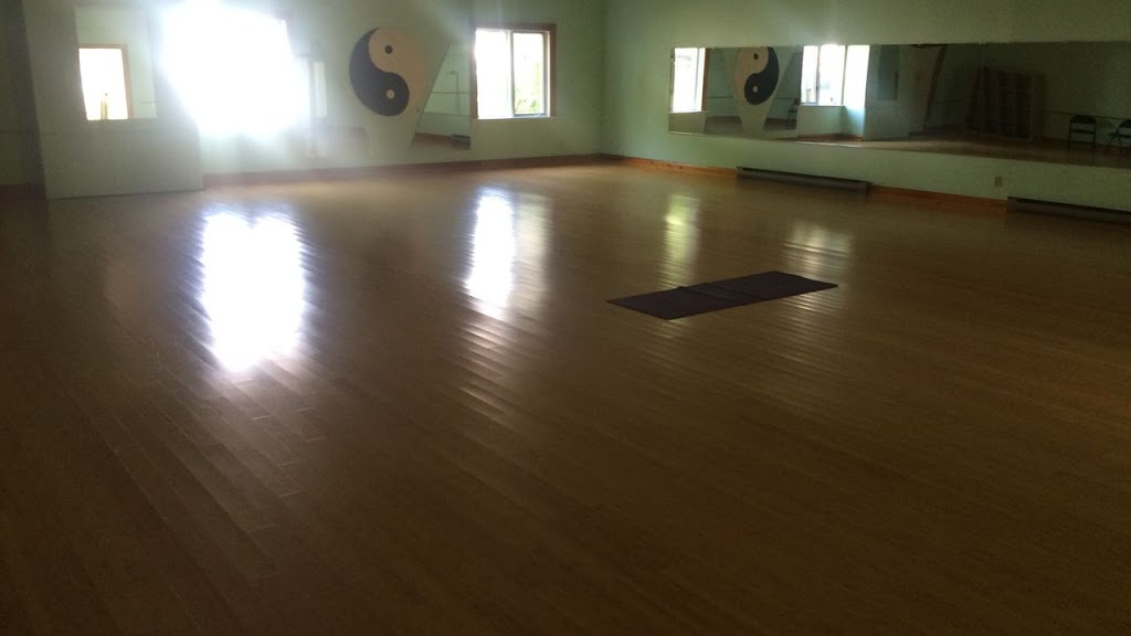 Oasis Yoga Kingston | 302 Montreal St, Kingston, ON K7K 3H1, Canada | Phone: (613) 484-7899