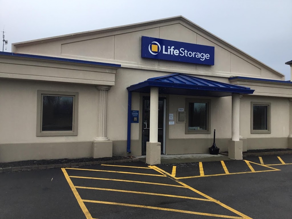 Life Storage | 4445 Lake Ave, Blasdell, NY 14219, USA | Phone: (716) 822-1500