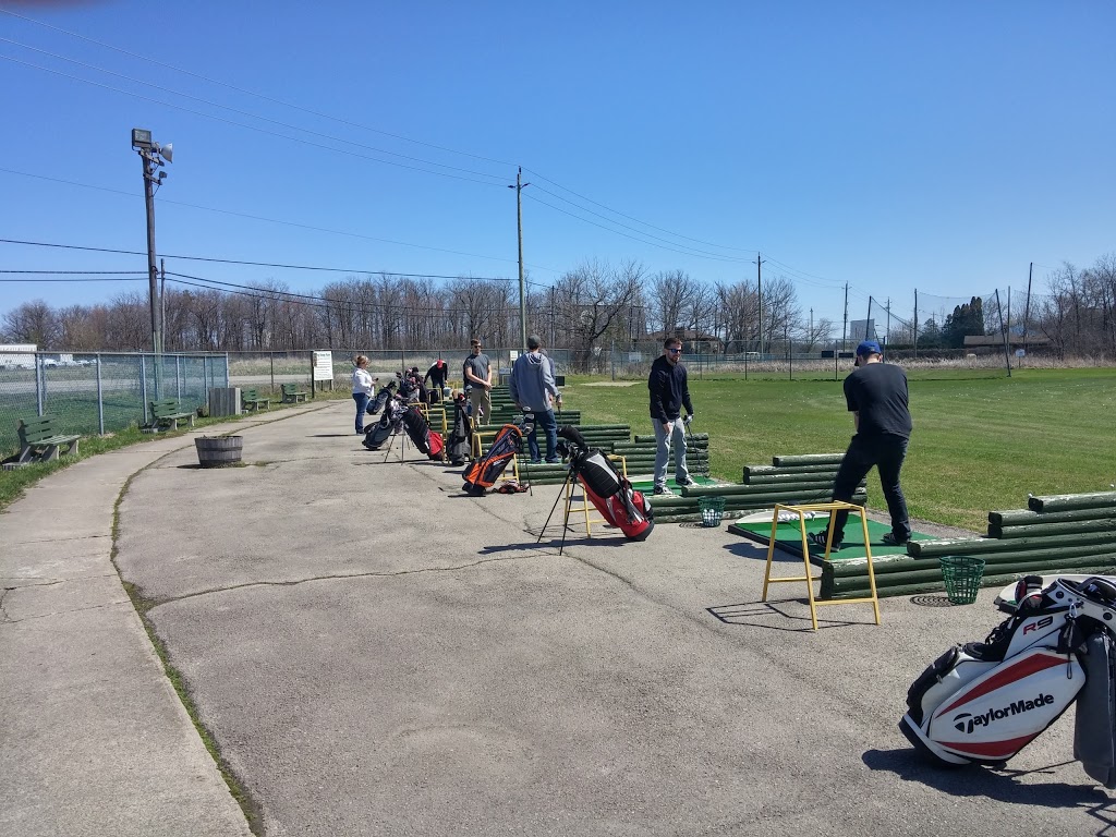Pros Golf Centre | 22 Green Mountain Rd E, Stoney Creek, ON L8J 2W4, Canada | Phone: (905) 664-6644