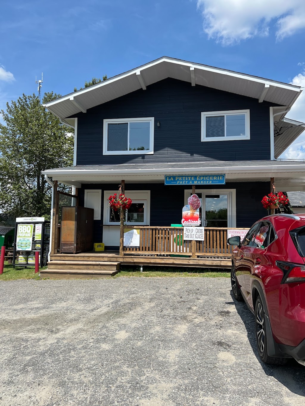 Halte du Pinacle | 1883 Chem. May, Coaticook, QC J1A 2S4, Canada | Phone: (819) 926-8040
