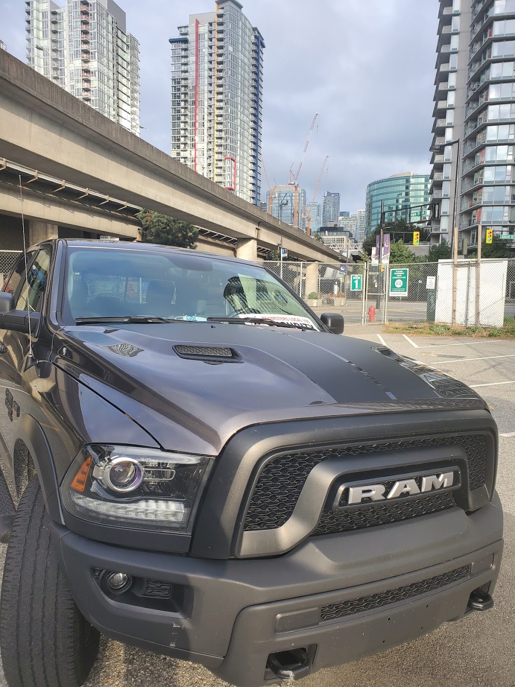 Parking Indigo Vancouver Lot 038 - Rogers Arena East Lot | 80 Expo Blvd, Vancouver, BC V6B 6N6, Canada | Phone: (604) 669-7275