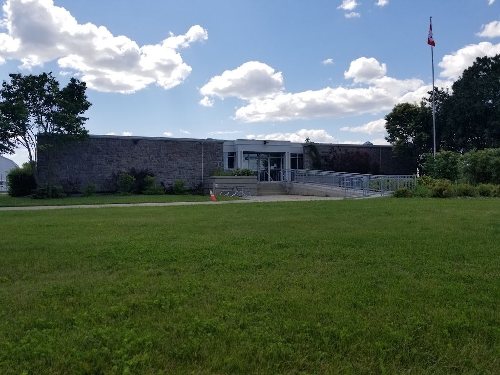 Gloucester South Seniors Centre | 4550 Bank St, Gloucester, ON K1T 3W6, Canada | Phone: (613) 410-1944